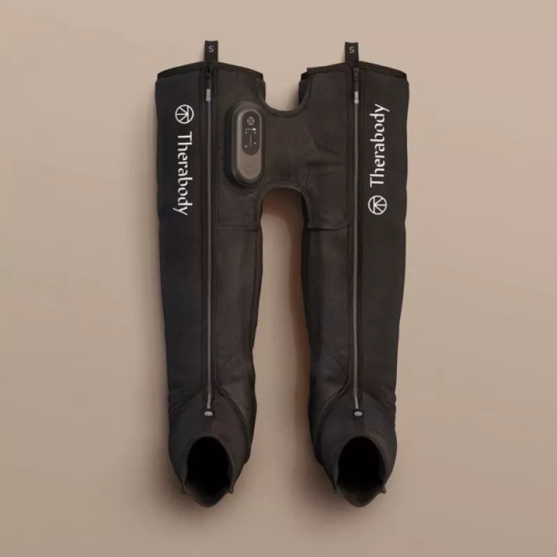 Pneumatyczne buty regeneracyjne Therabody RecoveryAir JetBoots Prime S — sekwencyjny system kompresji, bateria, 180 min działania, czarny, 2,51 kg