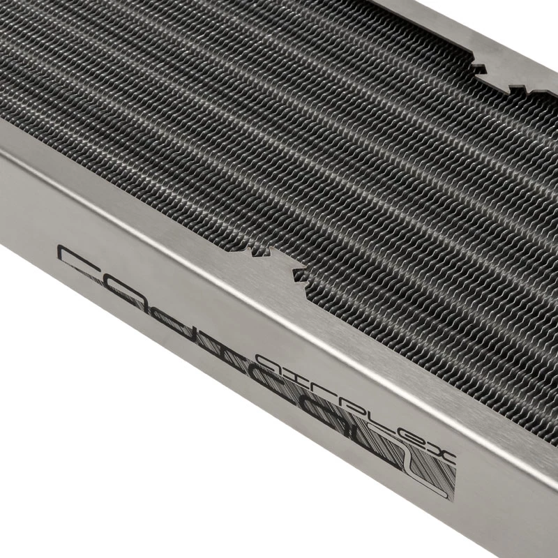Radiator Aqua-Computer airplex radical 2/480 — Aluminium/Miedź/Stal nierdzewna, 520×140×40 mm