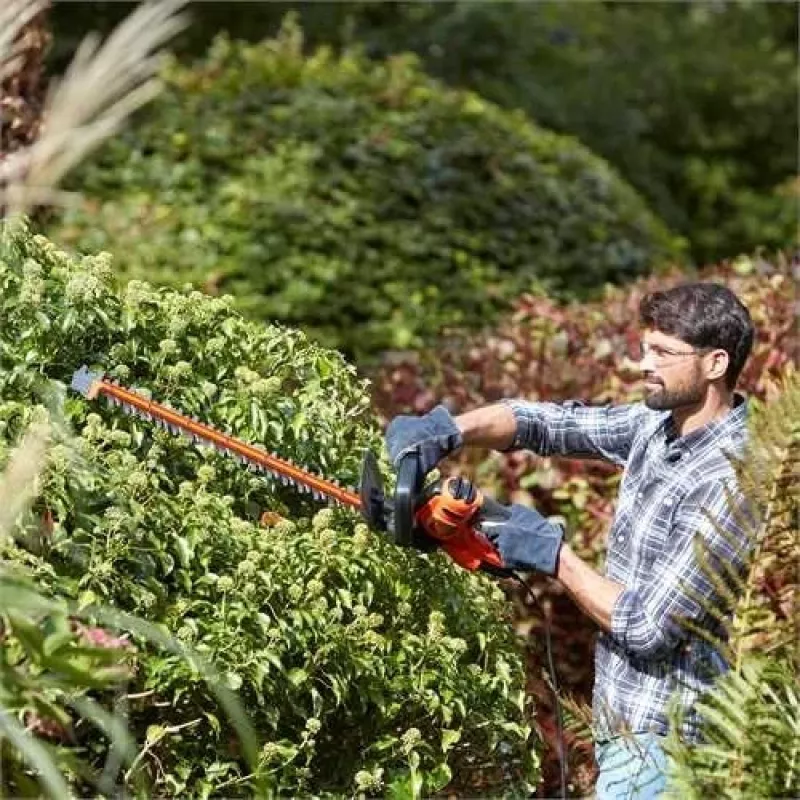 Nożyce do żywopłotu Black & Decker BEHTS401