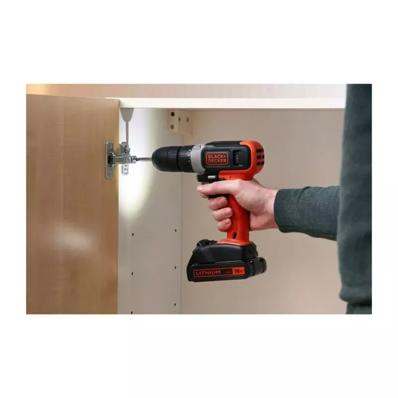 BLACK & DECKER | Wiertarko-wkrętarka akumulatorowa | BCD001C2-QW | 18 V | 2x1,5 Ah | Litowo-jonowa
