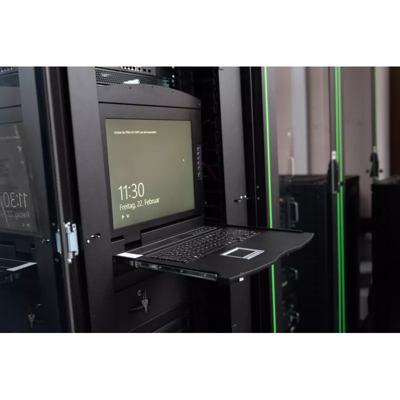 DIGITUS DS-72211-3US 19-calowa 16-portowa konsola KVM LCD do szafy