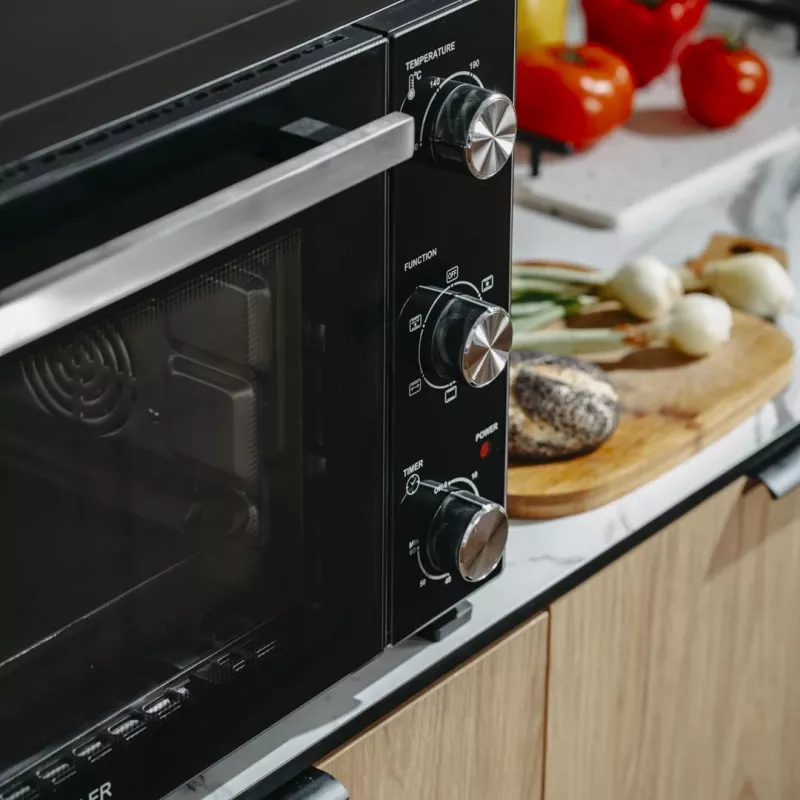 Elektryczny kompaktowy piekarnik nablatowy Adler AD 6026 — pojemność 48 L, 1800 W, wolnostojący, timer mechaniczny