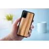Etui na telefon man and wood Galaxy S20+ cappuccino czarny – ochronne etui na smartfona