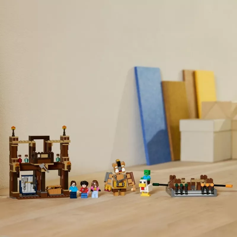 LEGO MINECRAFT 21272 Woodland Mansion Fighting Ring