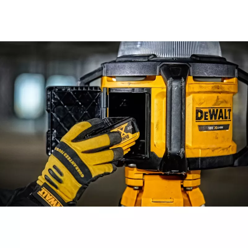 DeWalt bezprzewodowa lampa budowlana