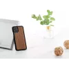 Etui na smartfona man and wood do iPhone 11 Pro — czarny orzech