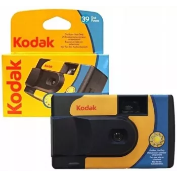 Kodak DAYLIGHT Camera, fotograficzny aparat jednorazowy z kolorowym filmem 39 zdjęć. Bez wbudowanej lampy błyskowej.