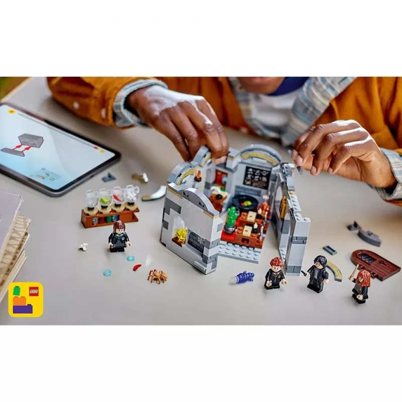 LEGO HARRY POTTER 76431 Zamek Hogwart: Lekcja Eliksirów