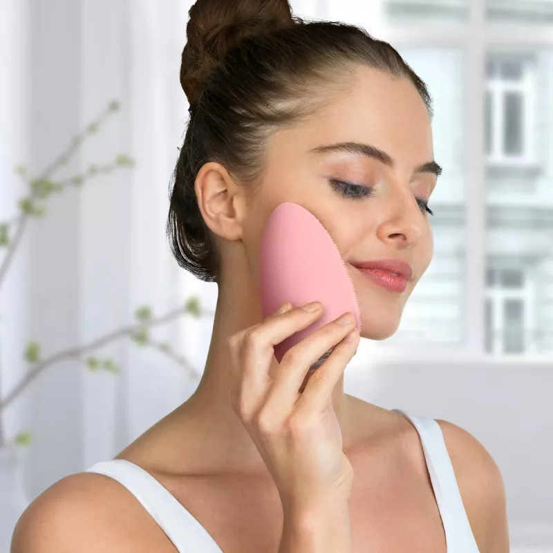 Urządzenie do twarzy Silk'n Bright Face Pink z akumulatorem USB 500 mAh