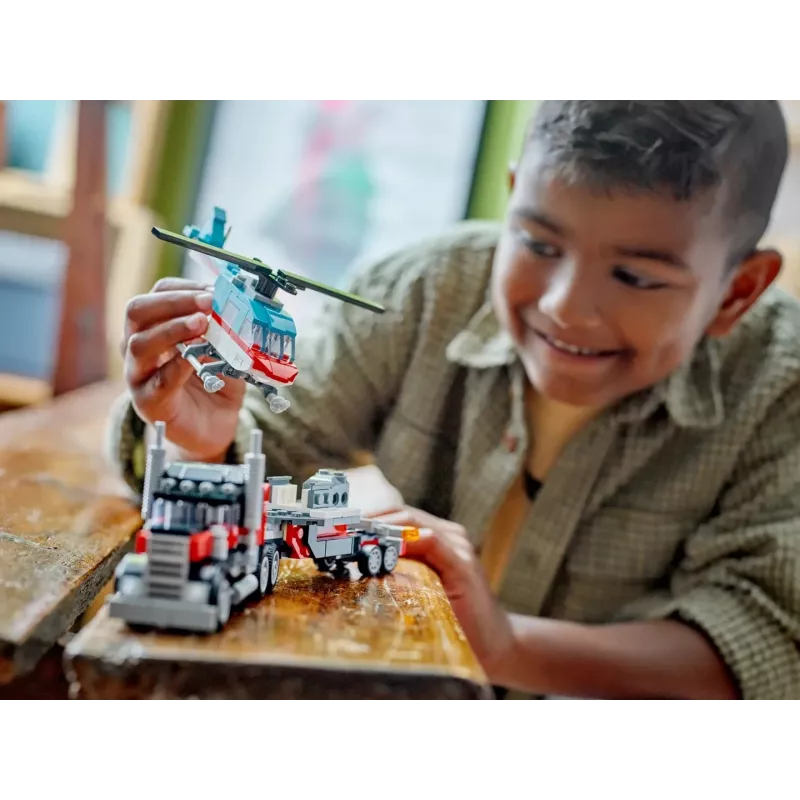 Zestaw LEGO Creator 2-w-1 Ciężarówka z platformą i śmigłowiec 31146, konwertowalna konstrukcja dla dzieci