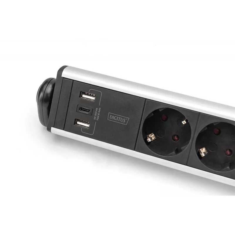 Listwa biurowa Digitus 6-gniazdowa z 3 portami USB 1,5 m kabel