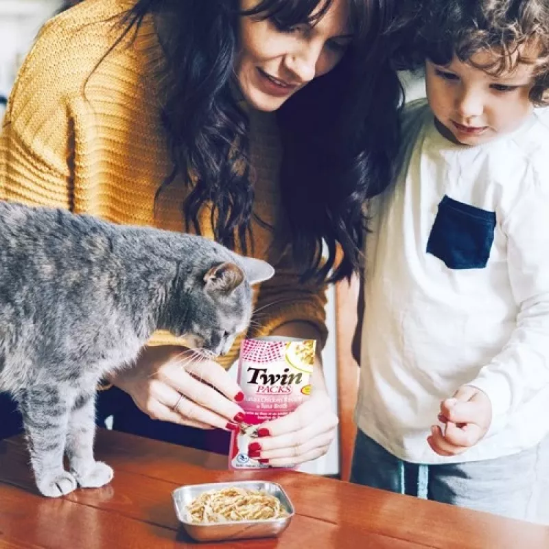 INABA CAT Twin Tuńczyk z kurczakiem w bulionie – przysmak dla kota – 2x40g
