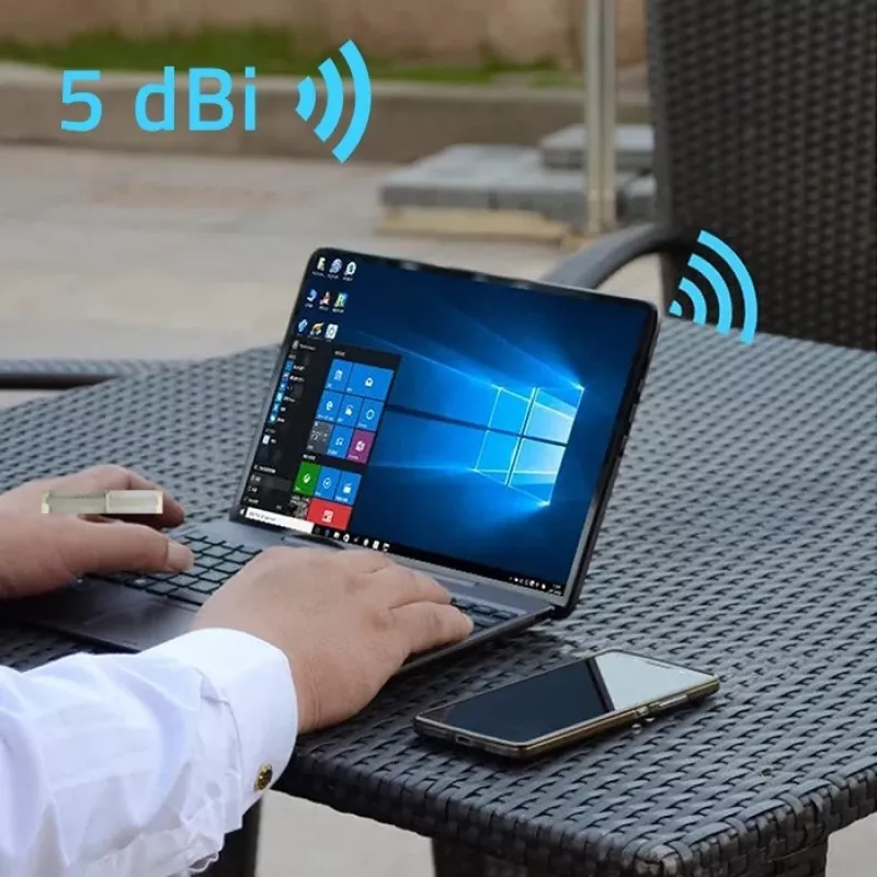 Zewnętrzna dookólna antena 4G LTE QOLTEC 57044, 5 dBi, 600–2700 MHz, 50 W, 50 Ω, obudowa z miedzi w kolorze białym