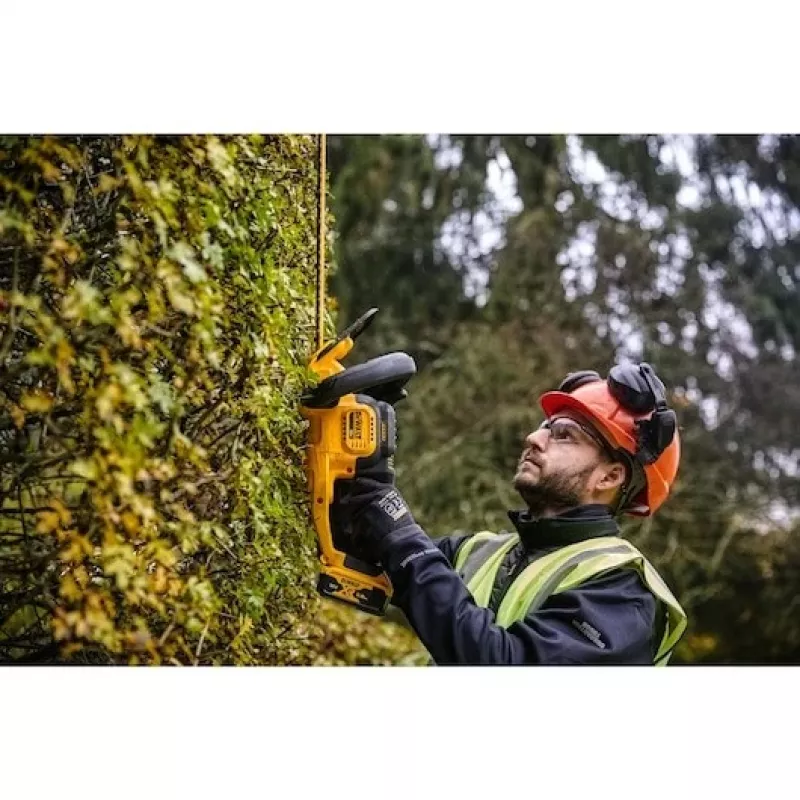 DEWALT NOŻYCE DO ŻYWOPŁOTU 18V DCMHT563P1 550mm 1x5.0Ah