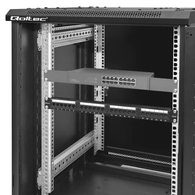 Szafa rack QOLTEC 54518 19 cali 15U — obudowa stalowa 19-calowa