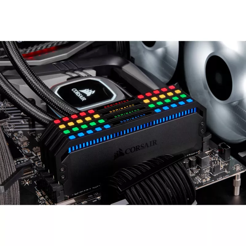 DIMM 16 GB DDR4-3200 2x 8 GB dual kit optimised for AMD black Dominator Platinum RGB INTEL XMP