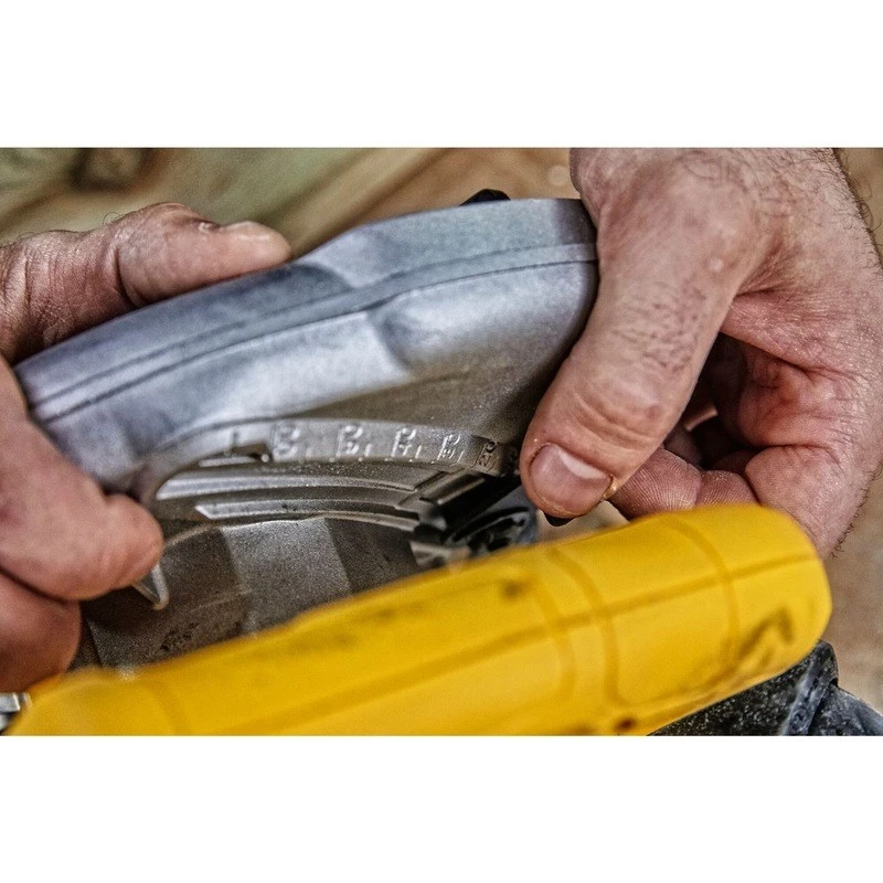 Przenośna pilarka tarczowa DeWALT DWE560 18,4 cm 5500 obr./min 1350 W