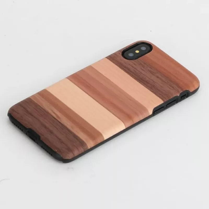 Etui na smartfona Man and Wood dla iPhone X/XS — czarne etui ochronne