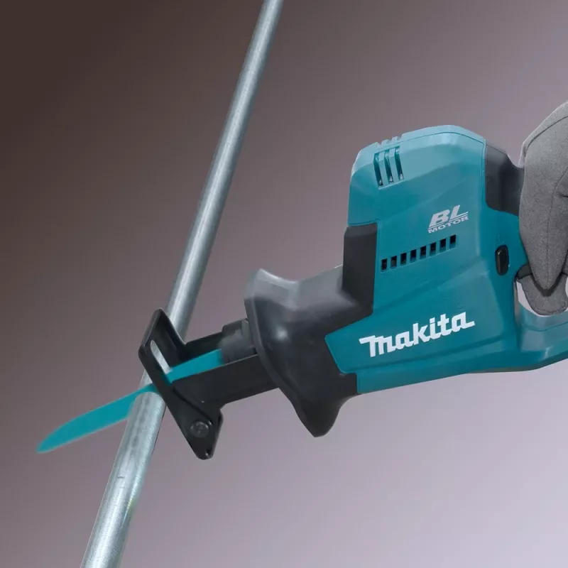 Makita DJR189Z Akumulatorowa piła szablasta 18 V czarno-niebieska