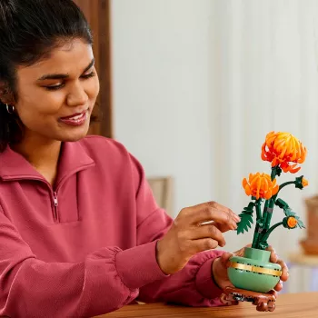 LEGO Icons Zestaw Klocków Kwiat Chryzantemy Kreatywny Model dla Dorosłych Sztuczna Roślina Prezent dla Kobiet Mężczyzn Jej lub Jego Dom Biuro Dekoracja