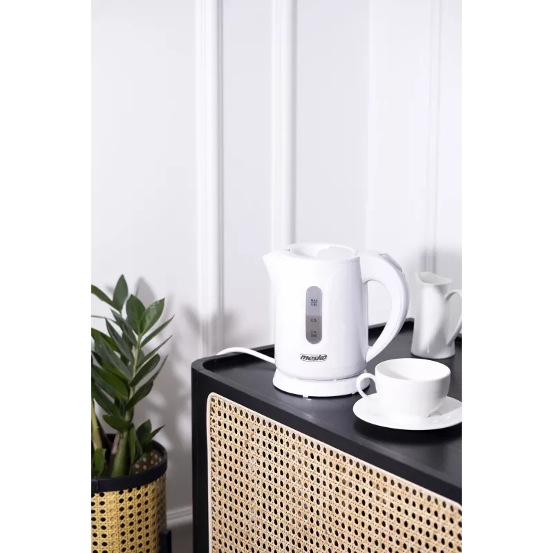 Czajnik Mesko | MS 1376 | Elektryczny | 850 W | 0,8 L | Plastik | Obrotowa podstawa 360° | Biały