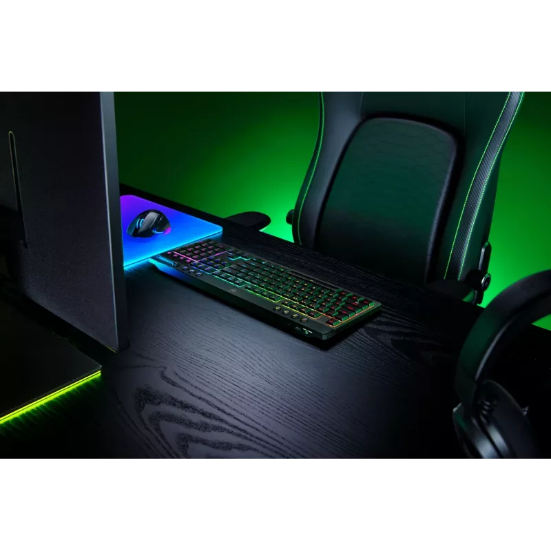 Klawiatura gamingowa Razer CzarnyWidow V4 Low-Profile HyperSpeed USB RF Wireless Bluetooth QWERTY US International czarna