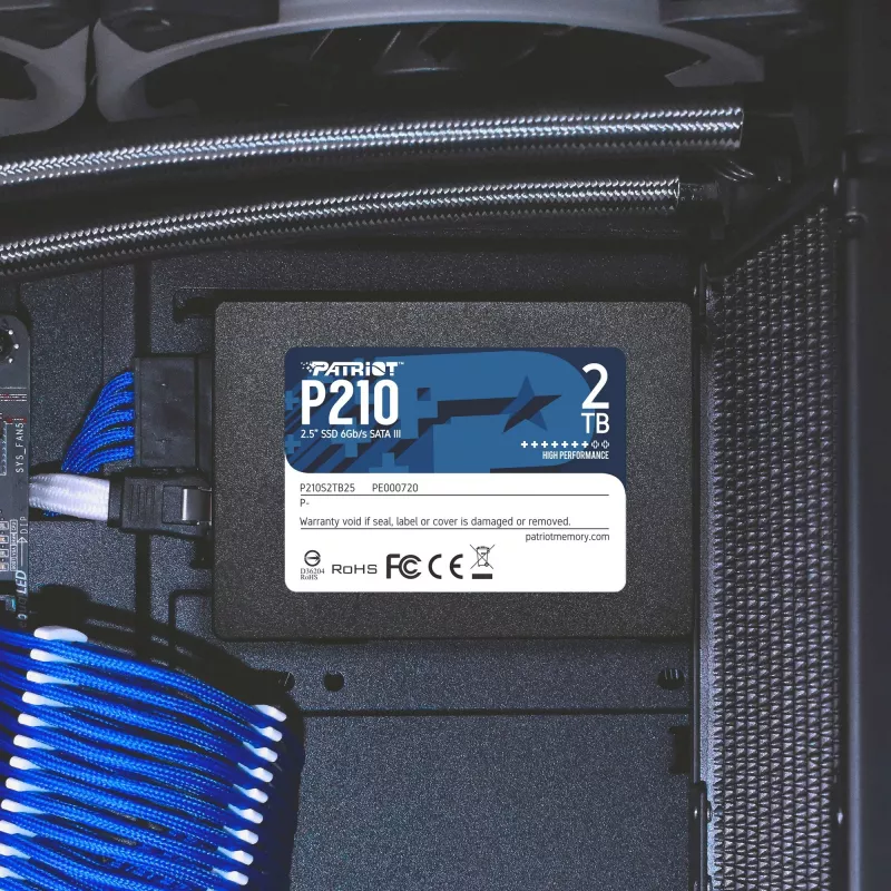 2,5-calowy dysk SSD SATA III PATRIOT P210 2 TB — odczyt 500 MB/s, zapis 400 MB/s, 7 mm