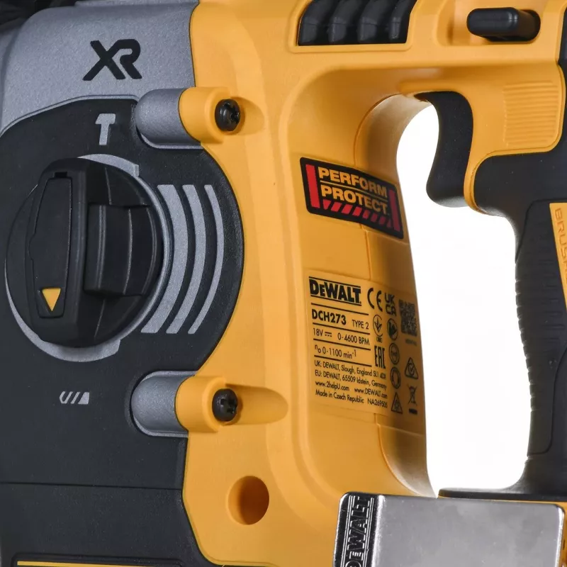 Młotowiertarka DeWALT DCH273N z silnikiem bezszczotkowym, przeznaczona do wydajnego wiercenia w betonie o maksymalnej średnicy 2,4 cm. Kup online w DistriNode.