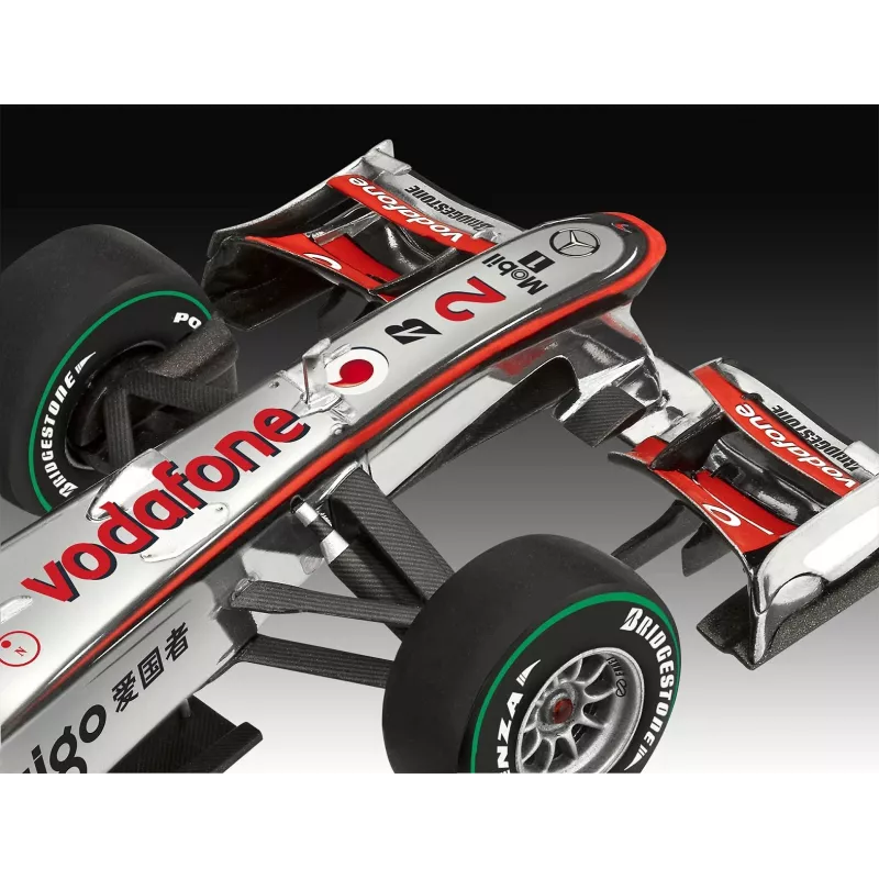 REVELL plastikowy model McLaren Mercedes MP4-25 Lewis Hamilton — skala 1:24