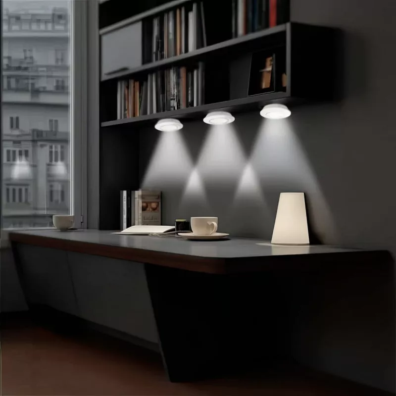 Zestaw lamp LED z pilotem Maclean Energy MCE165, baterie AAA, 6 sztuk w zestawie