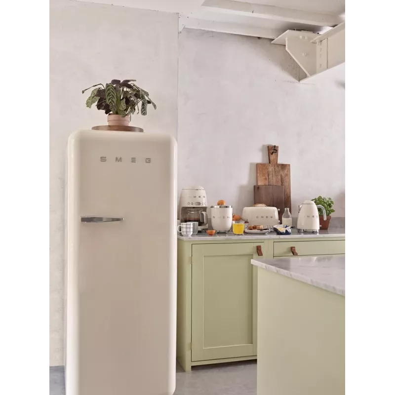 Czajnik elektryczny Smeg 1.7L 2400W Cream