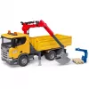 Ciężarówka budowlana zabawka BRUDER Scania Super 560R z dźwigiem i 2 paletami