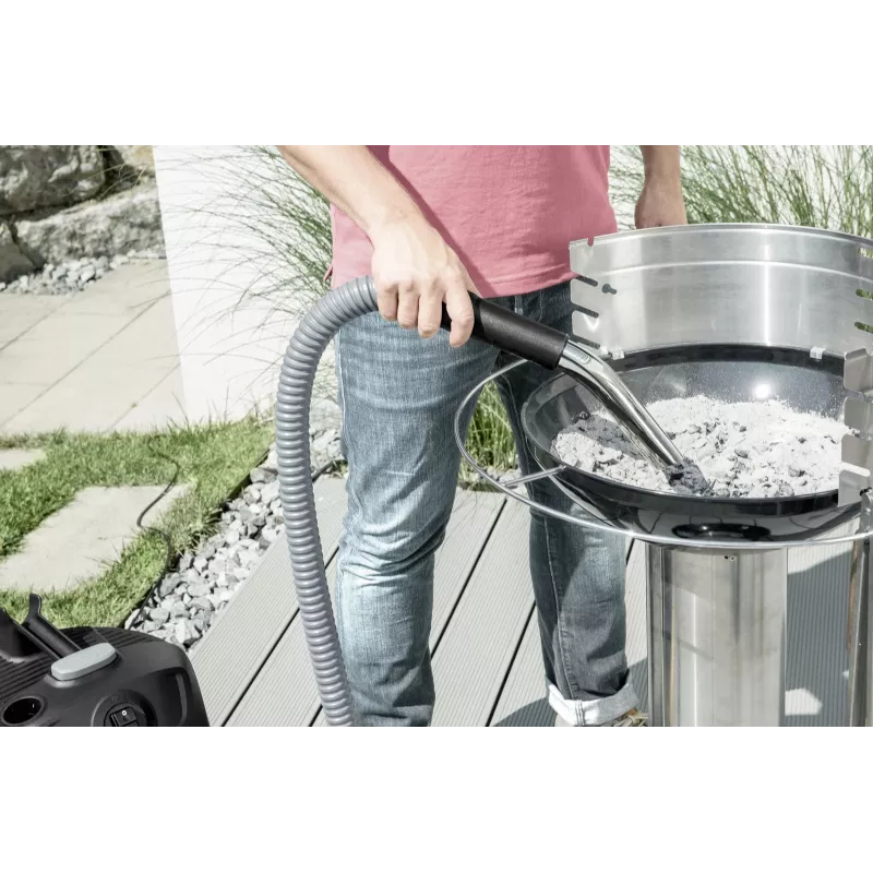 Odkurzacz do popiołu Karcher AD 4 Premium — 17 l, 600 W, bezworkowy, wąż metalowy, rura chromowana