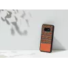 Etui na smartfon man and wood dla Galaxy S10e — brązowa krata z czarnym wykończeniem