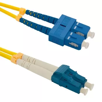 Qoltec - kabel krosowy - jednomodowy SC/UPC (M) do jednomodowego LC/UPC (M) - 1 m - światłowód - dupleks - 9/125 mikrometrów - G.652D