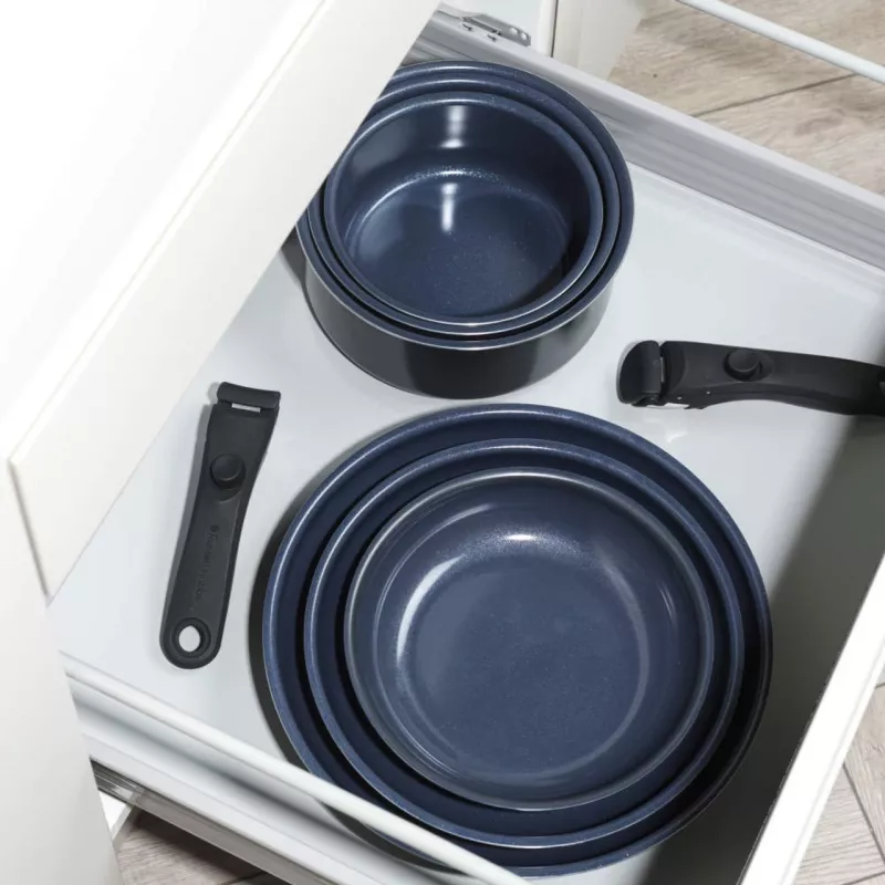Zestaw garnków Russell Hobbs RH03321EU7 — 8-częściowy, z powłoką zapobiegającą przywieraniu, można myć w zmywarce