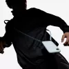 Pasek Apple Crossbody Strap pomarańczowy — długość 2,08 m, rPET i stal nierdzewna