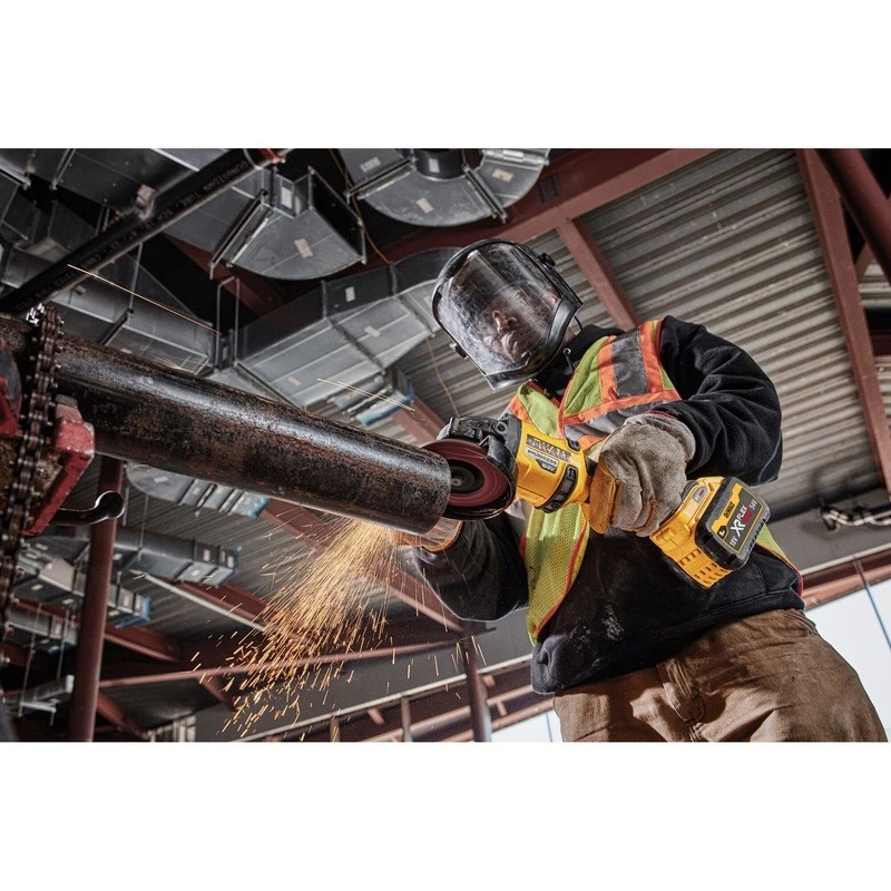 Szlifierka taśmowa DeWALT DCG418NT-XJ