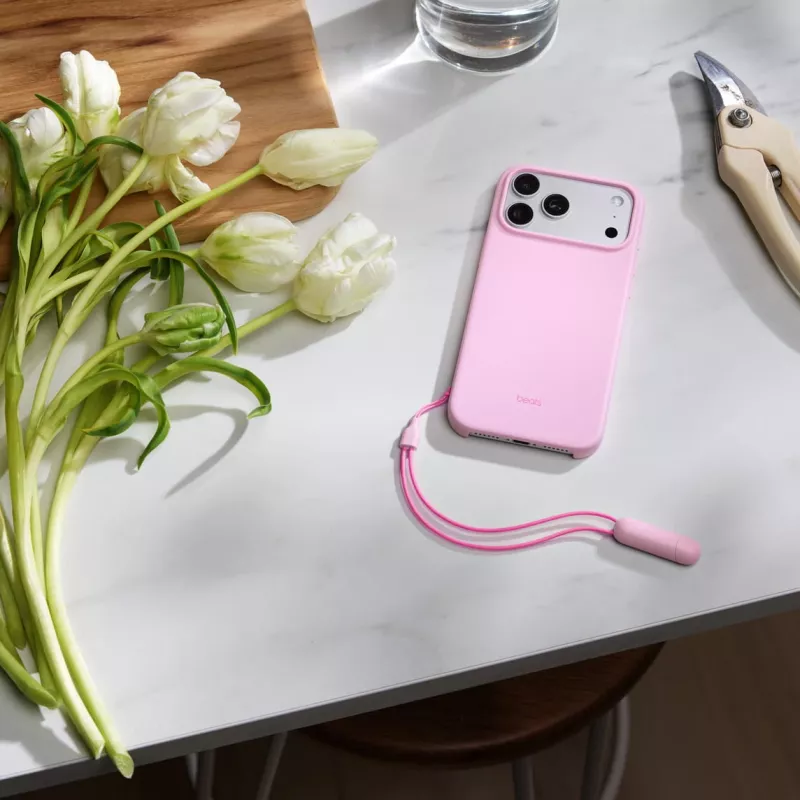 Etui Beats iPhone 17 Pro Max z podstawką i MagSafe oraz sterowaniem aparatem – Pebble Pink