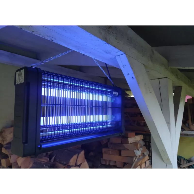 Lampa owadobójcza NOVEEN IKN30 Czarna — Światło UV, energooszczędna, wewnętrzne zwalczanie szkodników
