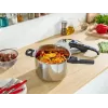 Szybkowar Tefal SECURE TRENDY 6L z koszyczkiem do gotowania na parze ze stali nierdzewnej, kompatybilny z indukcją