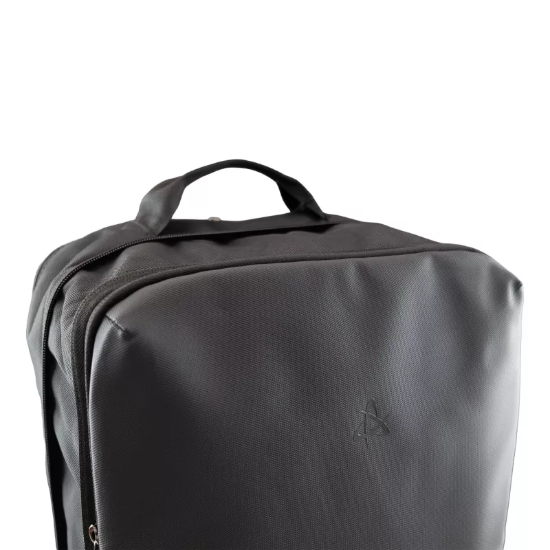 Plecak Sbox NSS-19395 Dublin Black to produkt Sbox z naszej oferty toreb na laptopa. Najważniejsze cechy to czarne wykończenie, pojemność 10 L i wymiary 400 x 300 x 100 mm.