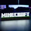 Lampa z logo Minecraft Paladone