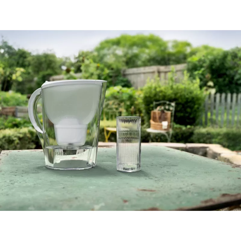 Dzbanek filtrujący wodę BRITA Marella XL o pojemności 3,5 l i z 2 wkładami Maxtra+ Pro