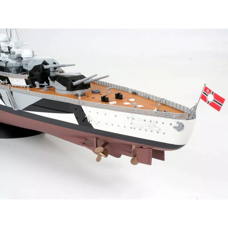 Plastikowy model statku REVELL Tirpitz w skali 1:350