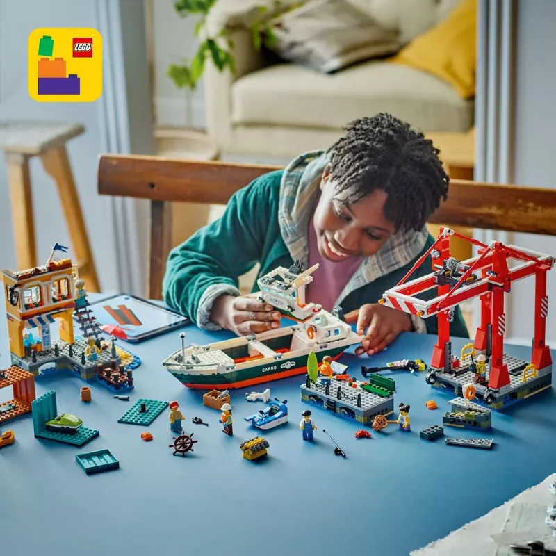 LEGO CITY 60422 Nadmorski port z frachtowcem