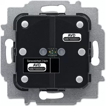 Aktuator przełączający/ściemniający Busch-Jaeger 6221/2.0, podtynkowy, 24 V DC, IP20, 71×71×23 mm