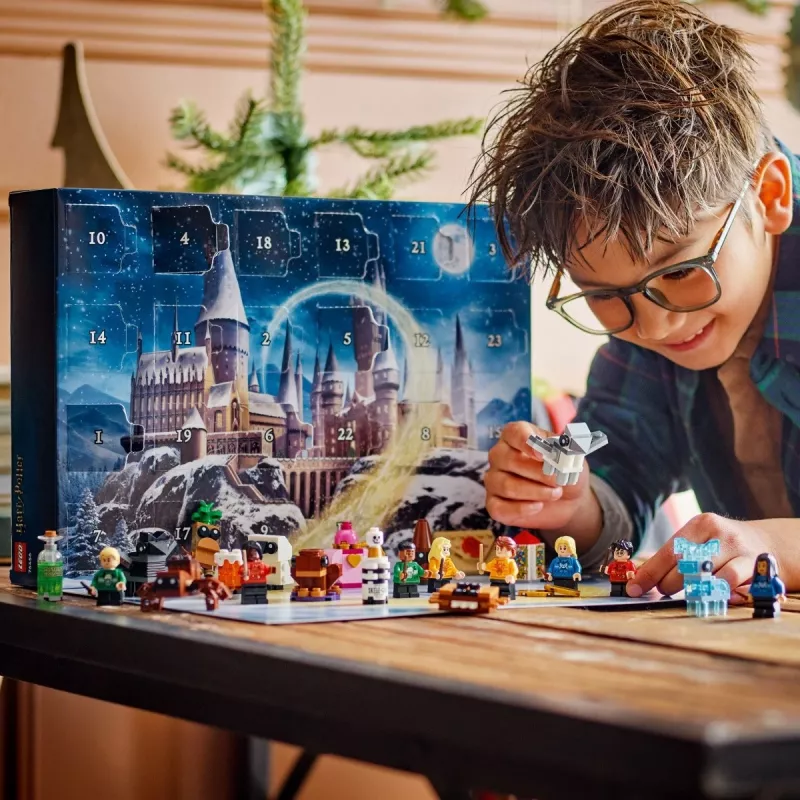 Zabawka konstrukcyjna LEGO Harry Potter Kalendarz adwentowy 2025 zestaw 76456 — 278 elementów, 8 minifigurek, wiek 7+