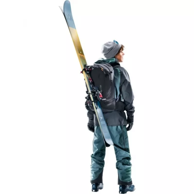 Plecak DEUTER Freerider Pro 34+ — techniczny plecak do freeride'owych wypraw narciarskich, 34 L, czarny, uchwyt na kask, pas biodrowy