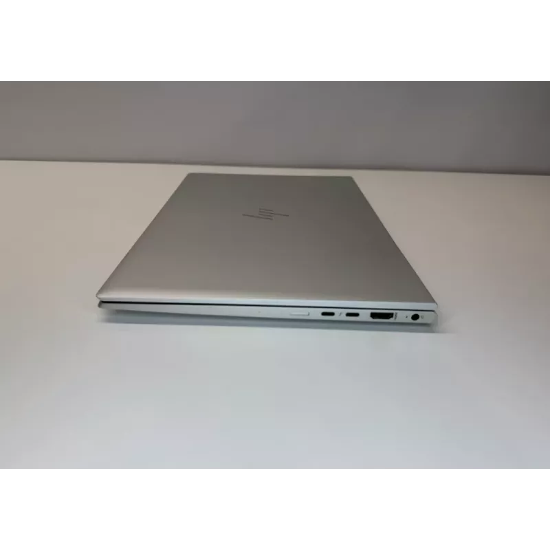 HP Renew | Klasa A | HP EliteBook 840 G8 | 14 cali | FHD | i5-1135G7 | 8 GB | SSD | 256 GB | Intel Iris Xe Graphics | Windows 11 Pro | Klawiatura szwedzka | 12 miesięcy